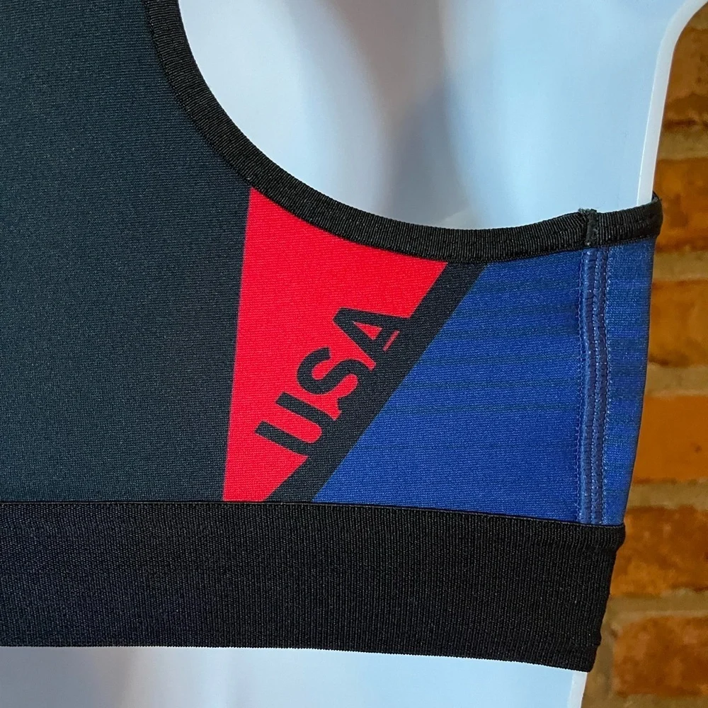 Under Armour USA Sports Athletic Bra Size - Picture 4 of 6